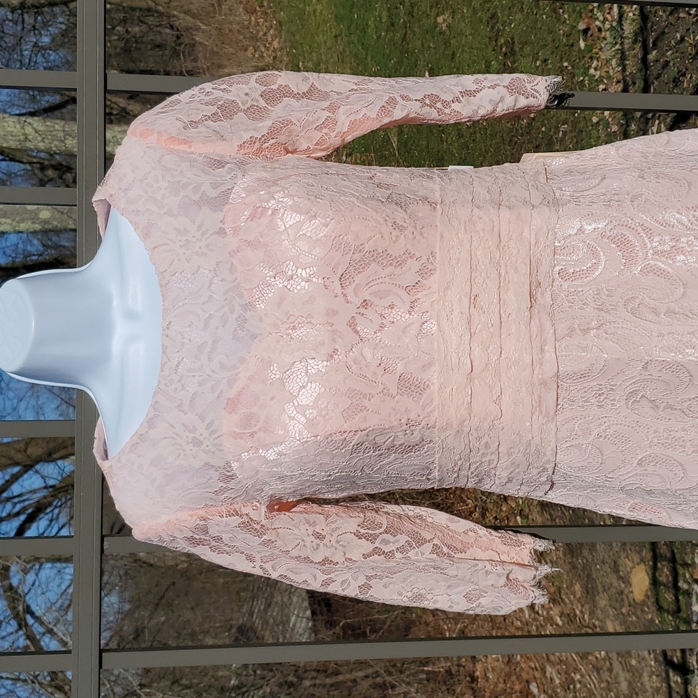 New 2 Piece Mingda's Pink Lace Formal Dress Size Medium